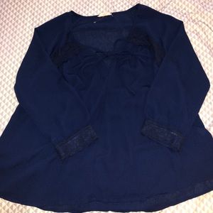 Blue brand new flowy top! Lace detail.